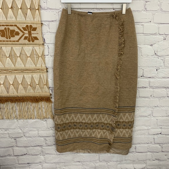 Liz Claiborne Dresses & Skirts - Vintage Liz Claiborne boho skirt